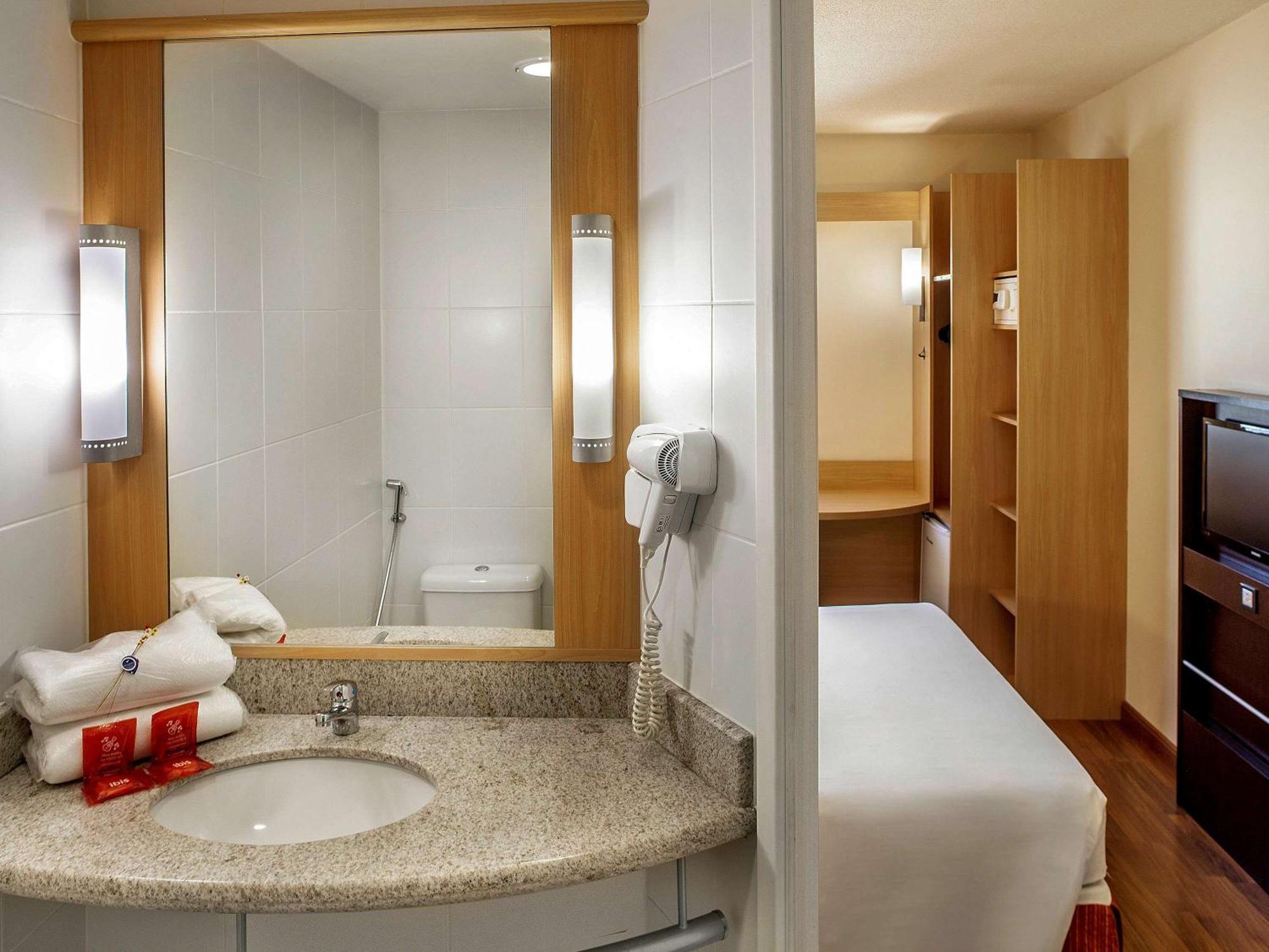 Ibis Belo Horizonte Liberdade Hotel ภายนอก รูปภาพ